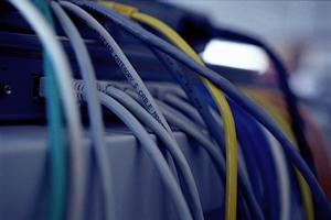 出張でのPC修理を受け付けています